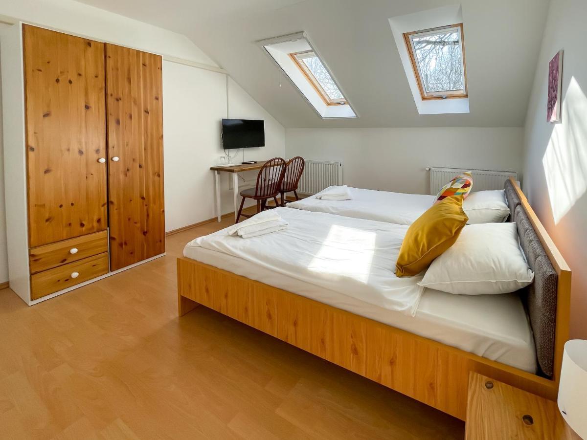 Tanyacsarda Panzio Bed & Breakfast บายา ภายนอก รูปภาพ