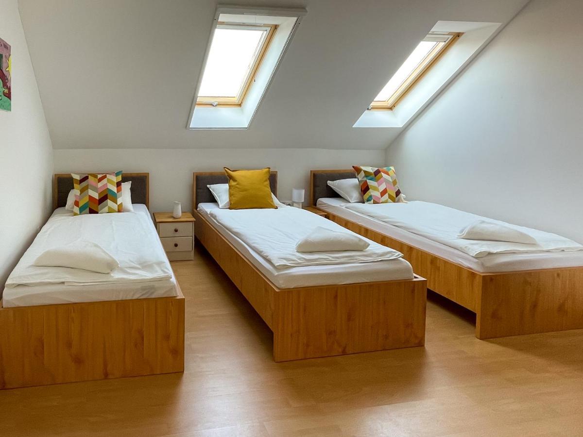 Tanyacsarda Panzio Bed & Breakfast บายา ภายนอก รูปภาพ